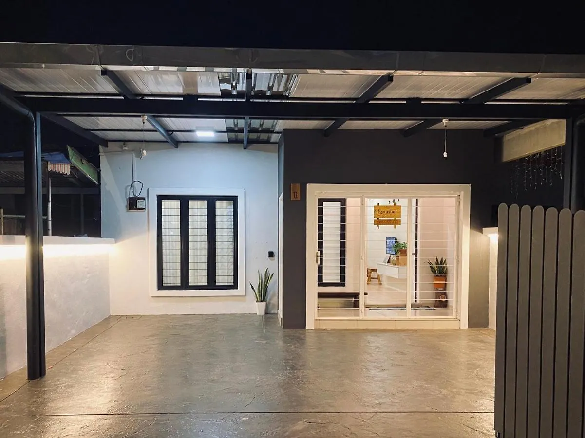 M12 Homestay, Butterworth